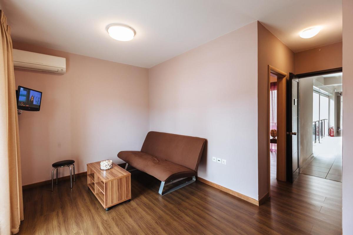 Apanema Apartments Vivári Екстериор снимка