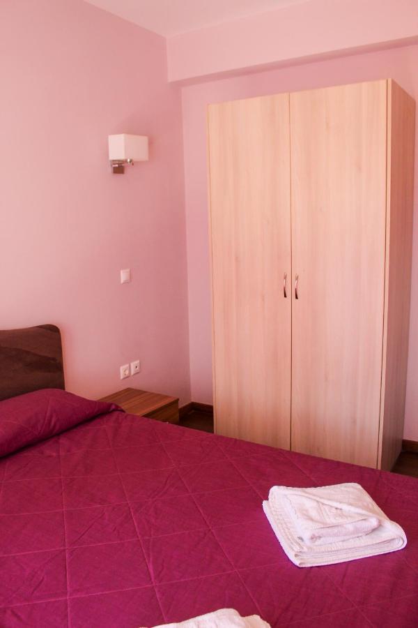 Apanema Apartments Vivári Екстериор снимка